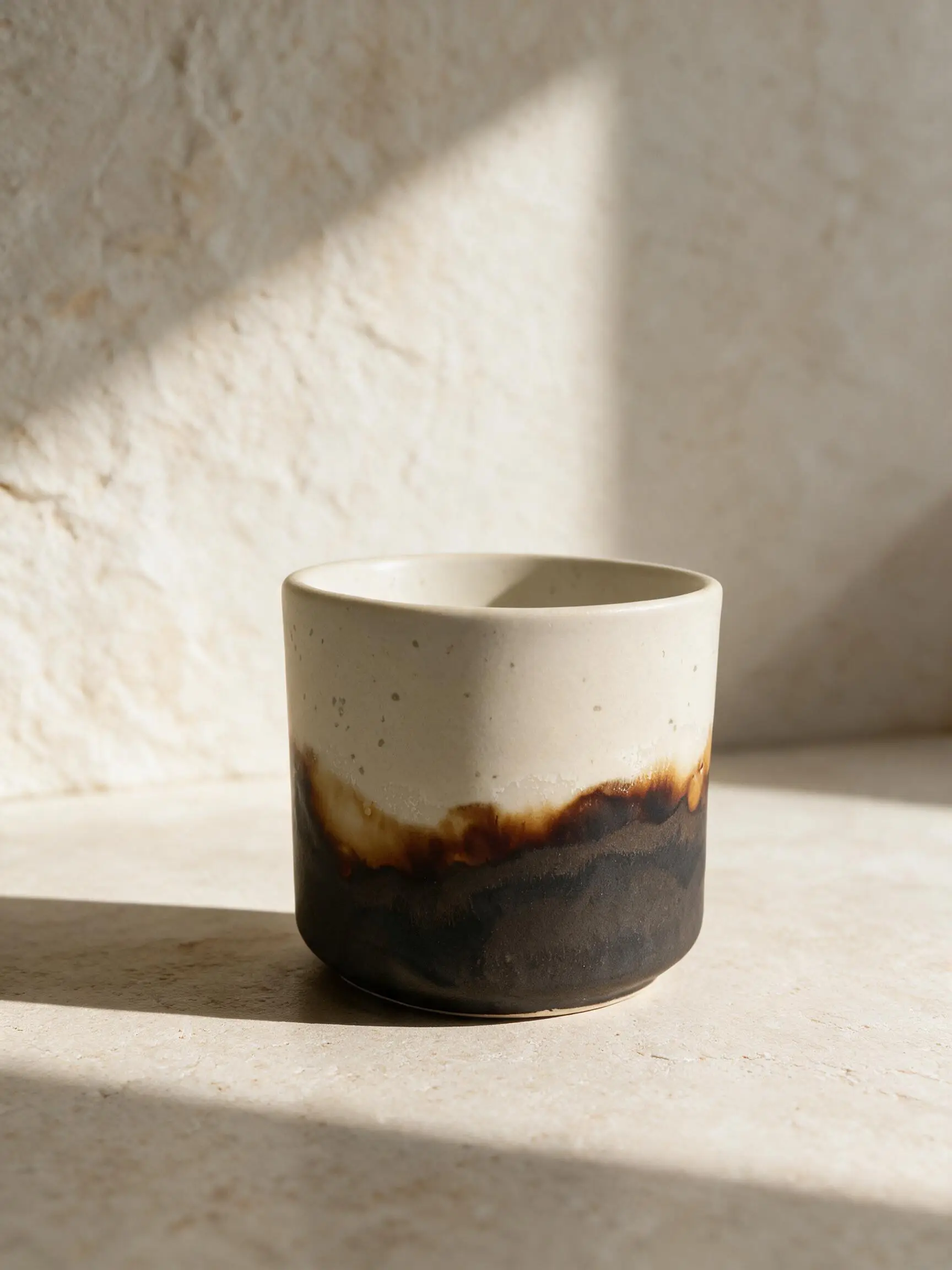Strata İki Renkli Kahve Kupası — Strata koleksiyonu, stoneware
